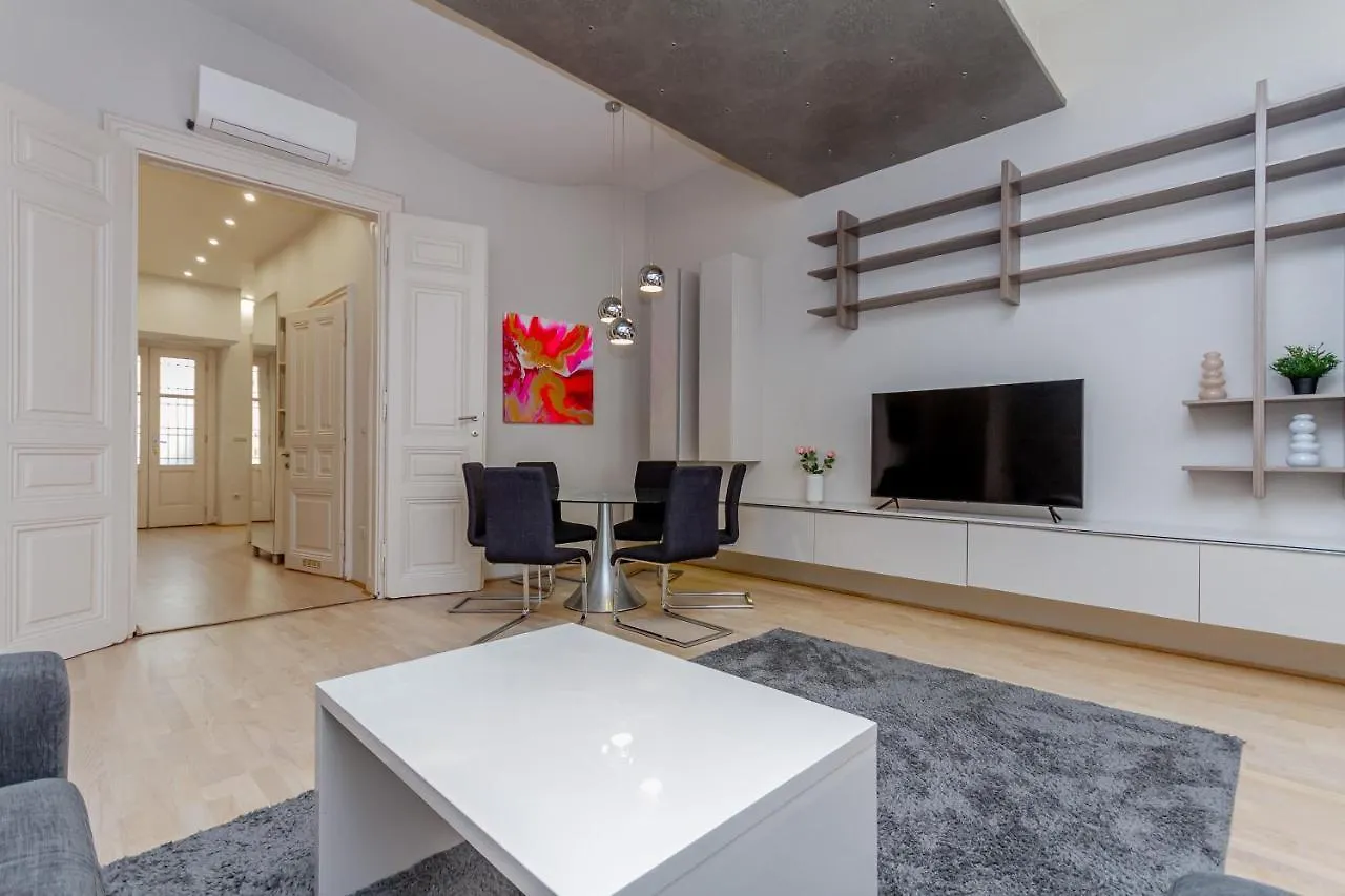 Andrassy Str. Luxury Apartment Budapest