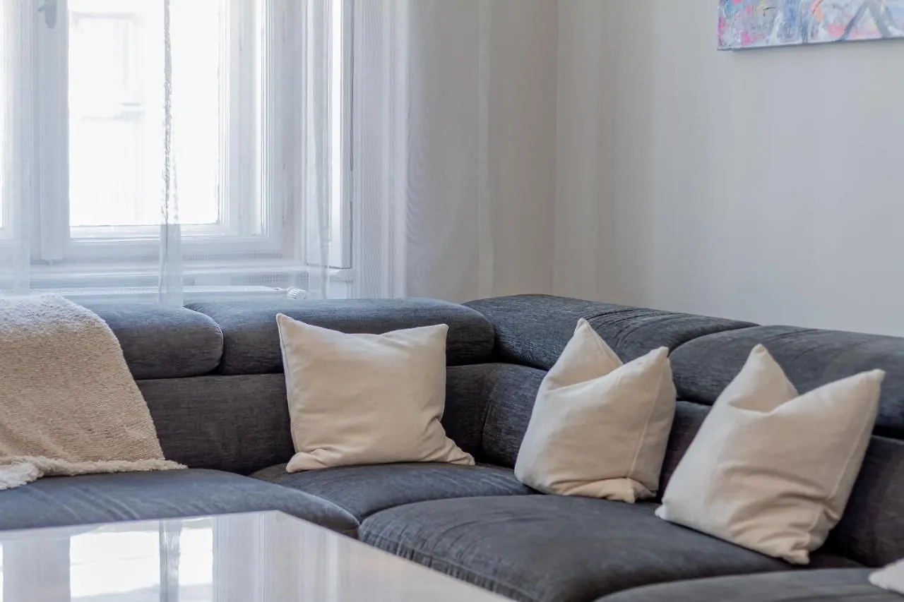 Andrassy Str. Luxury Apartment Budapest