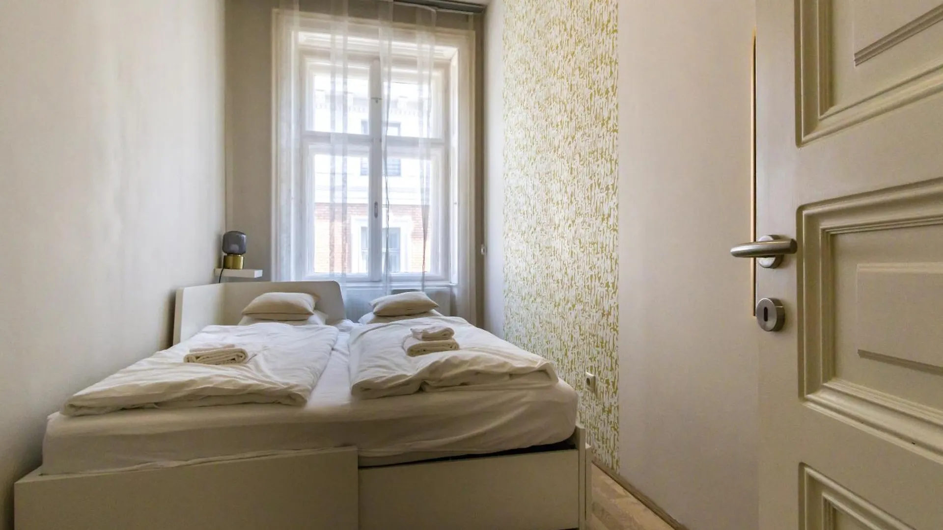 Andrassy Str. Luxury Apartment Budapest